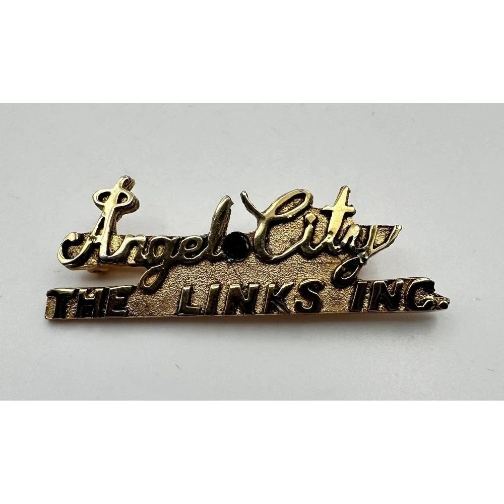 Vintage Y2K 90s Gold Tone Angel City The‎ Links Inc Brooch Pin Women's Jewelry